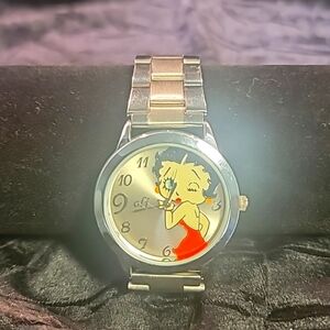 0355. EUC ~ BETTY BOOP ~ In a Little RED Dress ~ New Battery ~ Works Great!